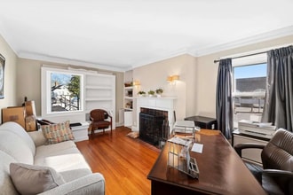 70 Main St, Southampton, NY for lease Interior Photo- Image 2 of 6