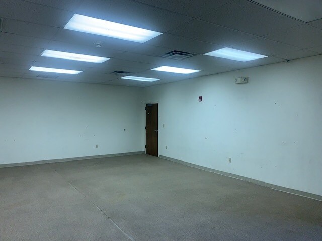 52 N 2nd St, Coplay, PA for lease - Building Photo - Image 3 of 14