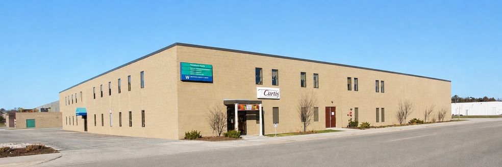 239 Commercial St, Malden, MA for lease - Building Photo - Image 2 of 10