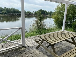 Plus de détails pour Bureau à vendre