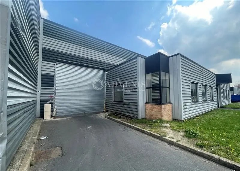 Flex in Le Bourget for lease Building Photo- Image 1 of 10