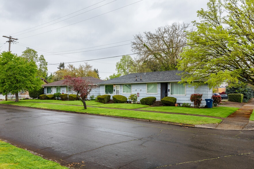 310 McNary Ave NW, Salem, OR à vendre - Photo du bâtiment - Image 2 de 12