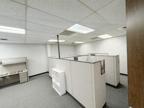6430 Richmond Ave, Houston, TX for lease Interior Photo- Image 2 of 8