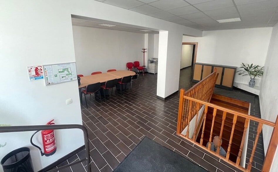 52 Rue Des Haies, Paris for sale - Building Photo - Image 3 of 15