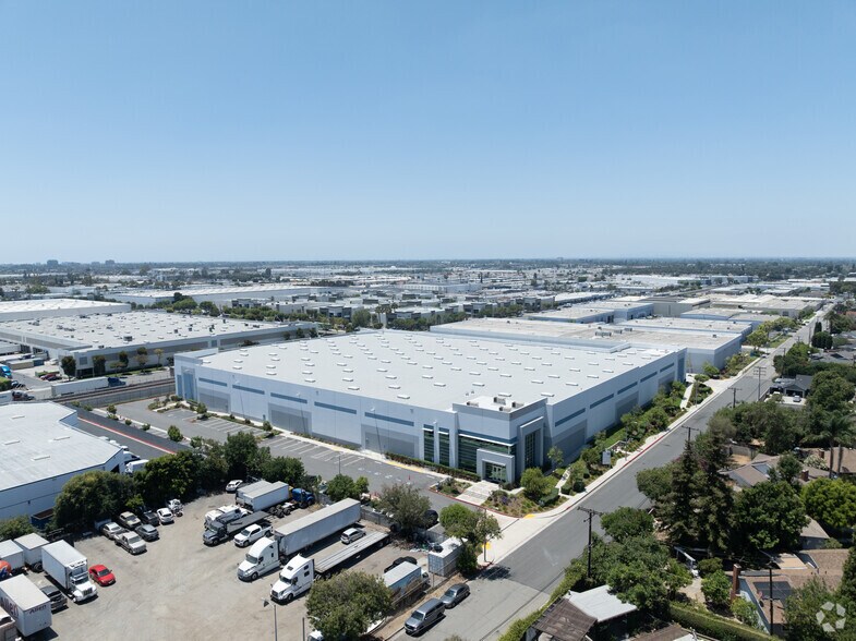 1500 E Walnut Ave, Fullerton, CA à louer - Communauté Matterport - Image 3 de 14