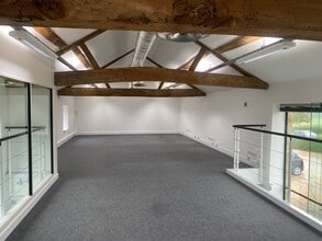 Old Wolverton Rd, Milton Keynes for lease Building Photo- Image 2 of 5