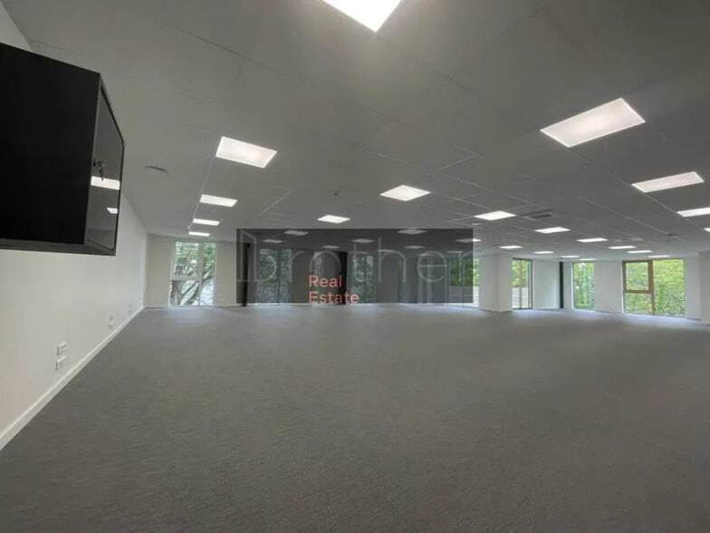 Office in Bruges for lease - Interior Photo - Image 2 of 3