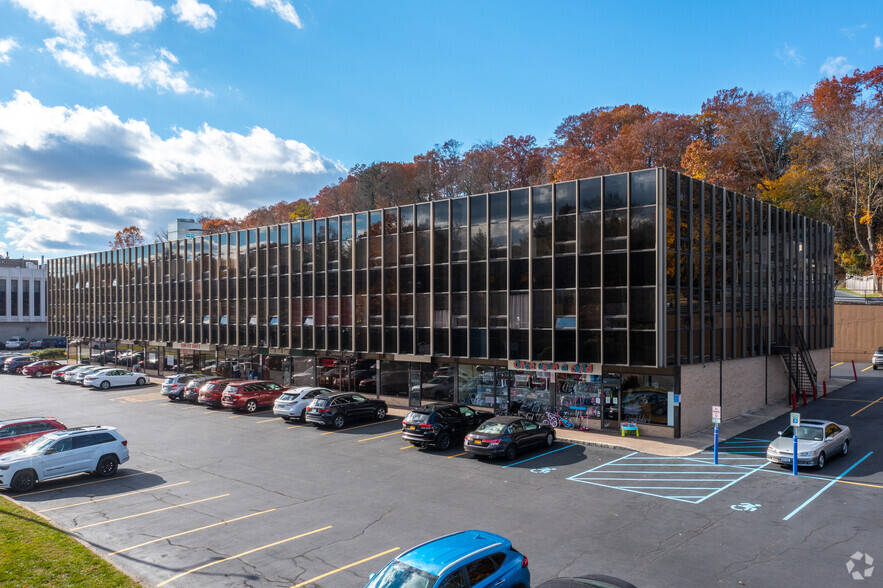 455 Central Park Ave, Scarsdale, NY for lease - Building Photo - Image 2 of 4