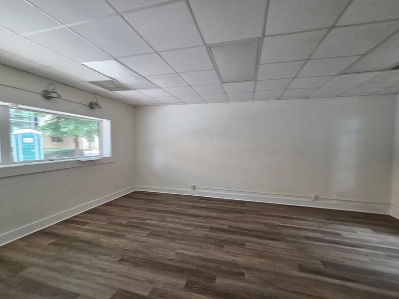 113 Donaldson St, Fayetteville, NC for sale - Building Photo - Image 3 of 8