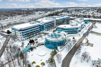 Plus de détails pour 6300 Wilson Mills Rd, Mayfield Village, OH - Bureau à louer