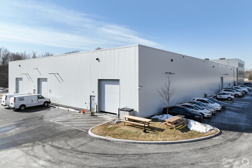 1707 Thornton Rd N, Oshawa, ON for lease - Building Photo - Image 3 of 3