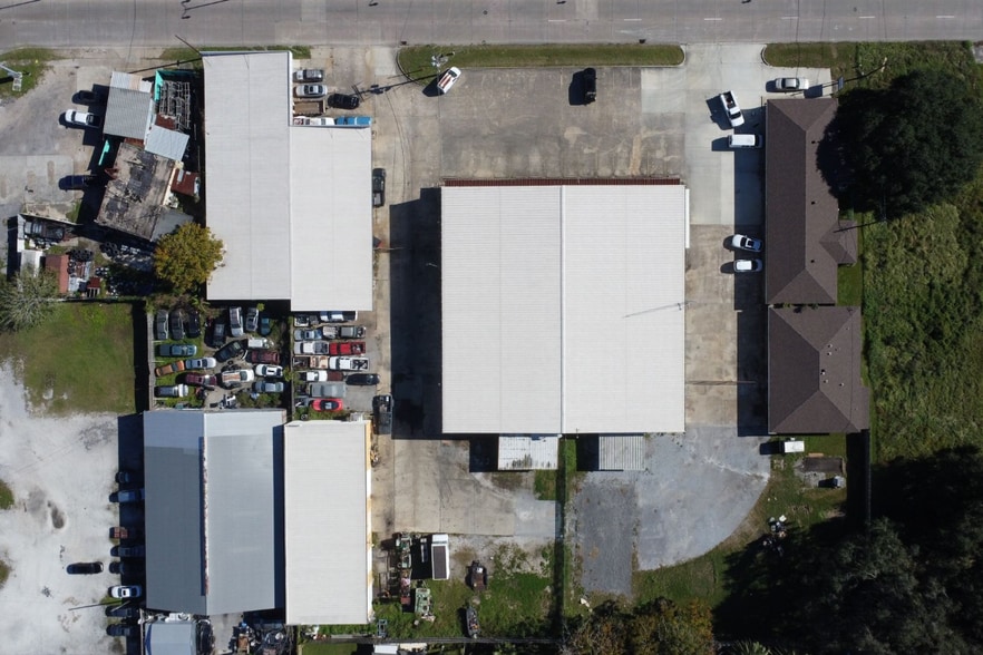 Barataria Rd Industrialplex portfolio of 4 properties for sale on LoopNet.ca - Aerial - Image 1 of 6