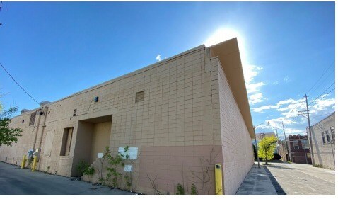 2214 N 35th St, Milwaukee, WI for sale - Building Photo - Image 2 of 3