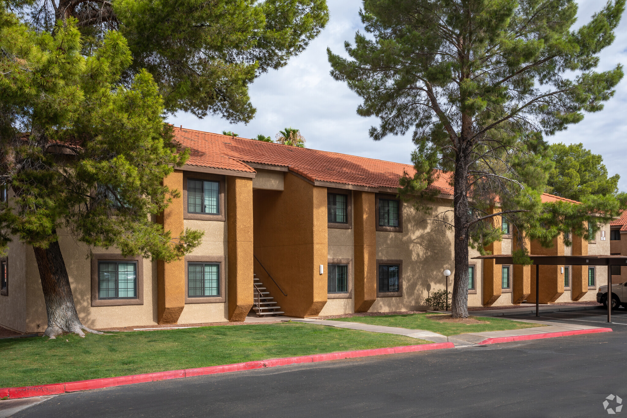 8215 N Oracle Rd, Tucson, AZ à vendre Photo principale- Image 1 de 1