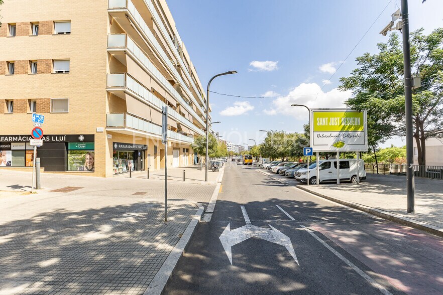 Immeuble residentiel dans Sant Feliu de Llobregat, Barcelona à vendre - Photo du bâtiment - Image 3 de 3