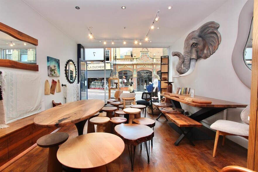 7 Stoke Newington Church St, Londres à louer - Photo du bâtiment - Image 3 de 4