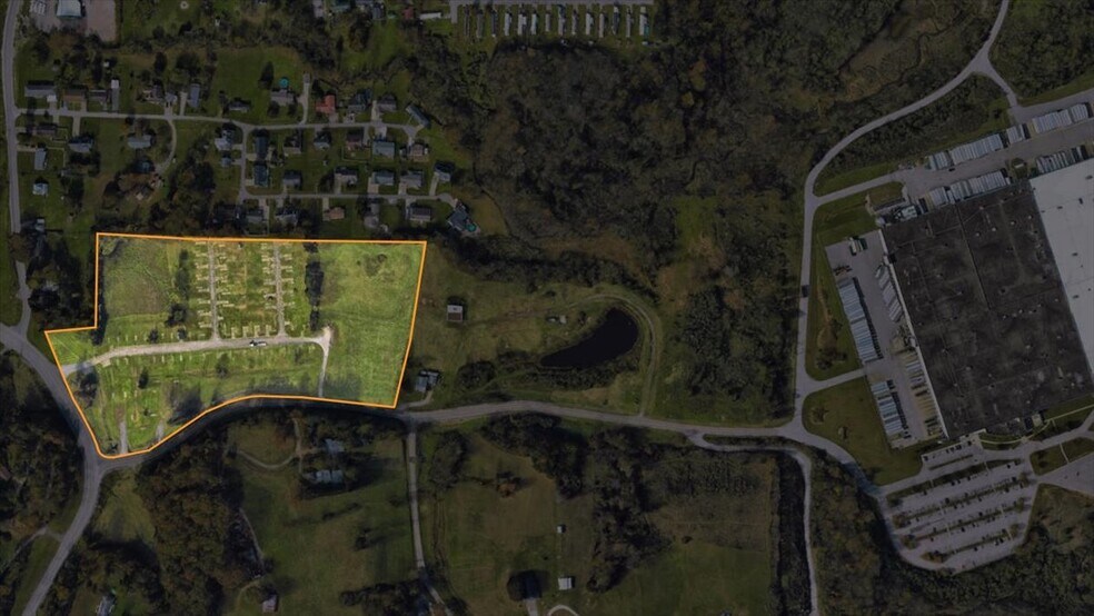 0 Pike St, Mineral Wells, WV à vendre - Photo du bâtiment - Image 2 de 29