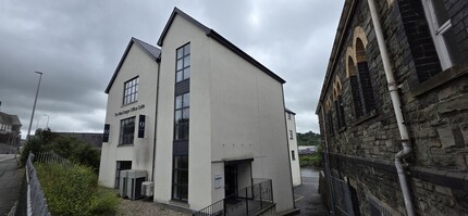 The Quay, Carmarthen for lease Building Photo- Image 1 of 6