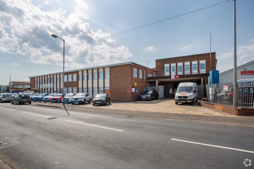 Planetary Rd, Willenhall à louer - Photo du bâtiment - Image 2 de 17