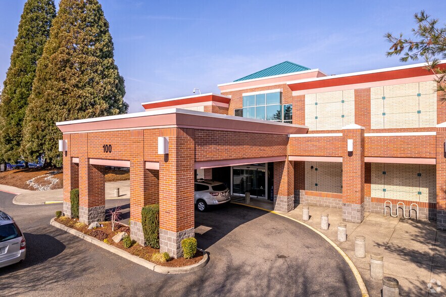 100 E 33rd St, Vancouver, WA à louer - Photo du bâtiment - Image 3 de 4
