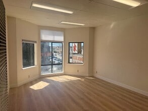 2578 Noriega St, San Francisco, CA for lease Interior Photo- Image 2 of 28