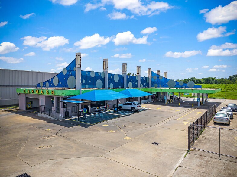 506 Highway 6 S, Houston, TX à vendre - Photo du bâtiment - Image 3 de 5
