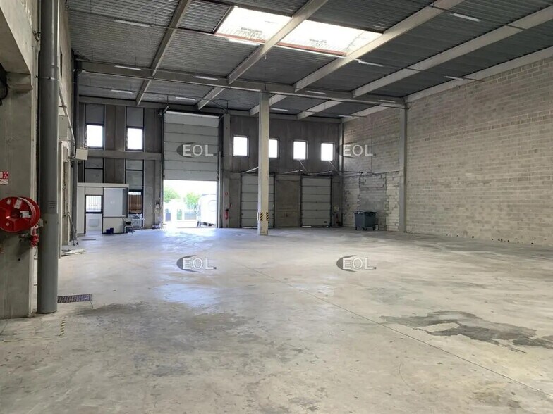 Industriel dans Herblay-sur-Seine à louer - Photo du bâtiment - Image 3 de 22