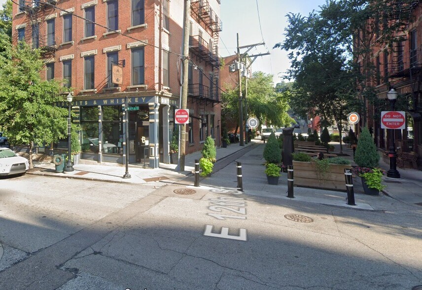 1201-1203 Broadway, Cincinnati, OH à louer - Photo du bâtiment - Image 3 de 7