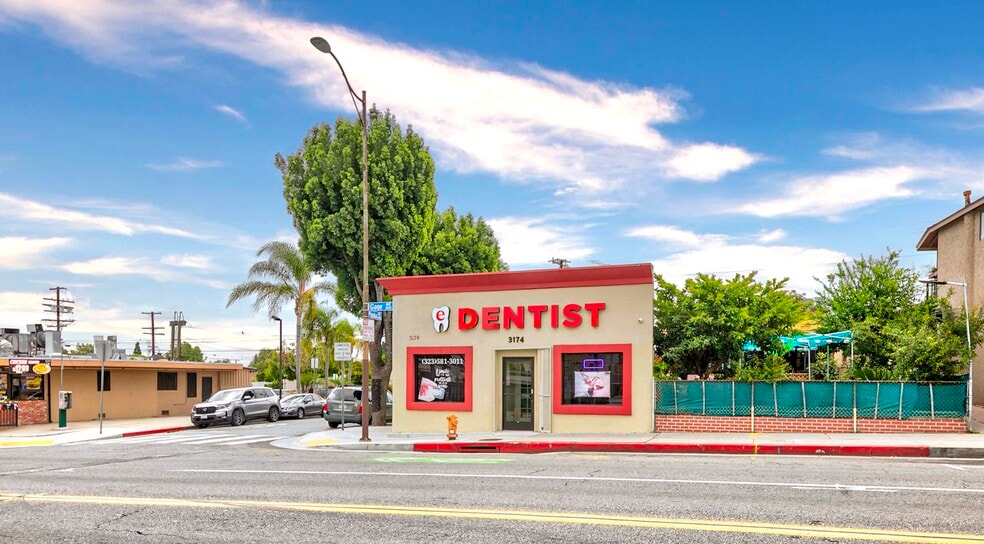 3174 E Gage Ave, Huntington Park, CA for sale - Building Photo - Image 2 of 13
