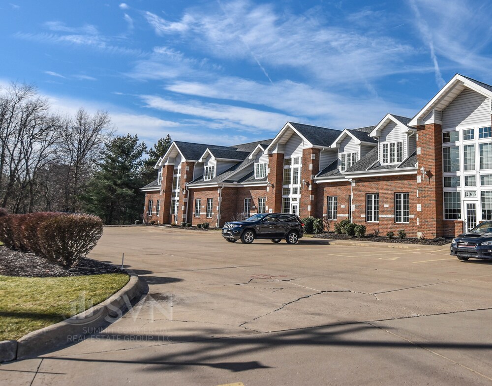 265 W Portage Trl, Cuyahoga Falls, OH for lease Building Photo- Image 1 of 4