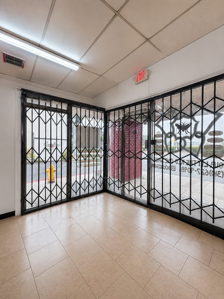 1331-1333 E Compton blvd, Compton, CA for lease - Building Photo - Image 3 of 6