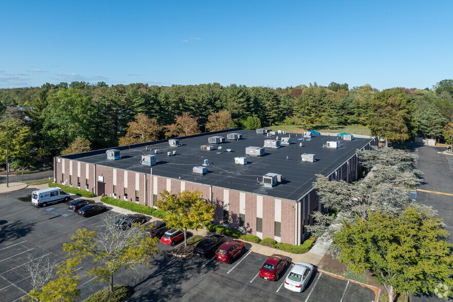 707 Alexander Rd, Princeton, NJ à vendre - Photo du bâtiment - Image 3 de 4