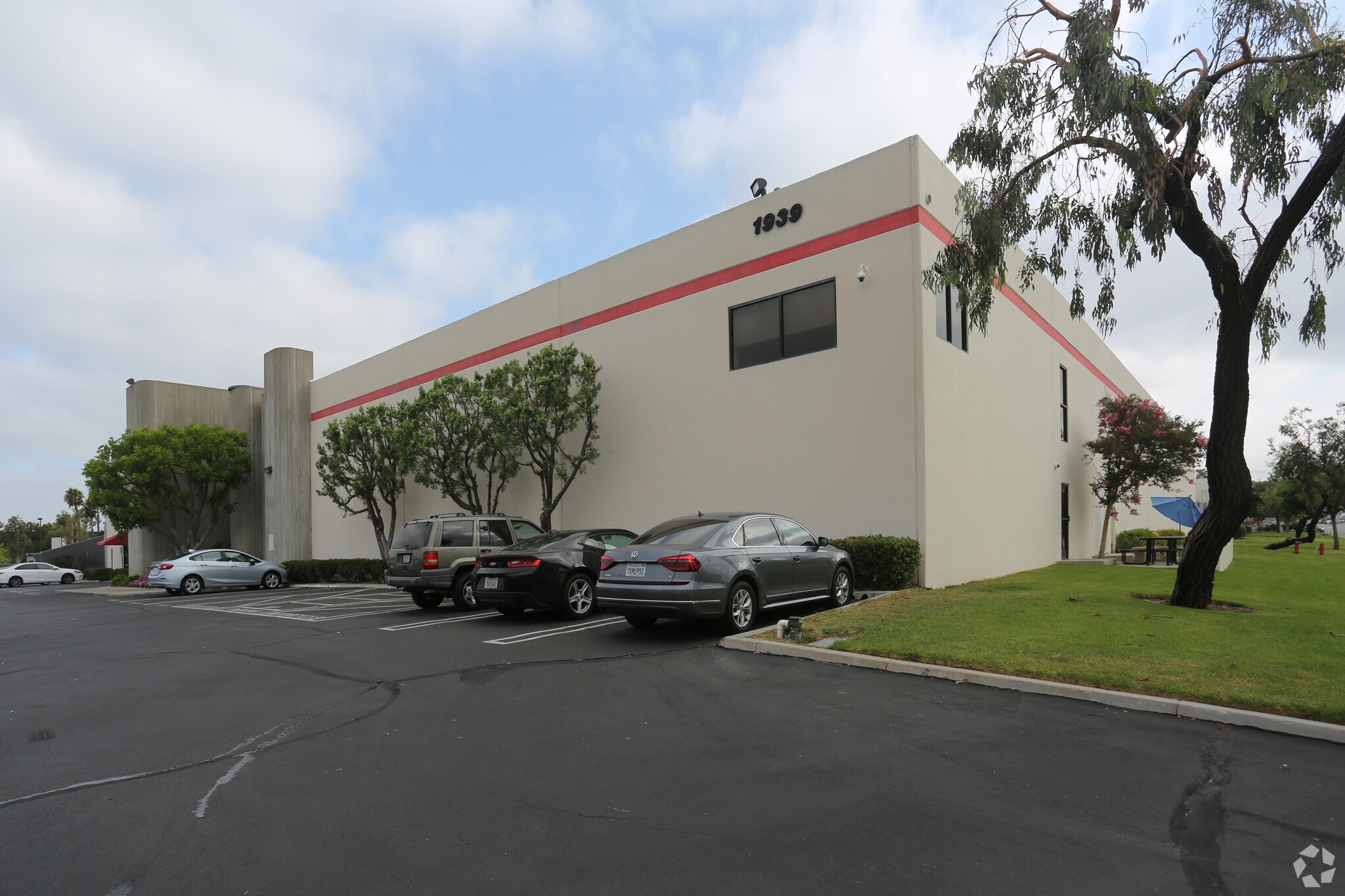 1939 Deere Ave, Irvine, CA for lease Building Photo- Image 1 of 11