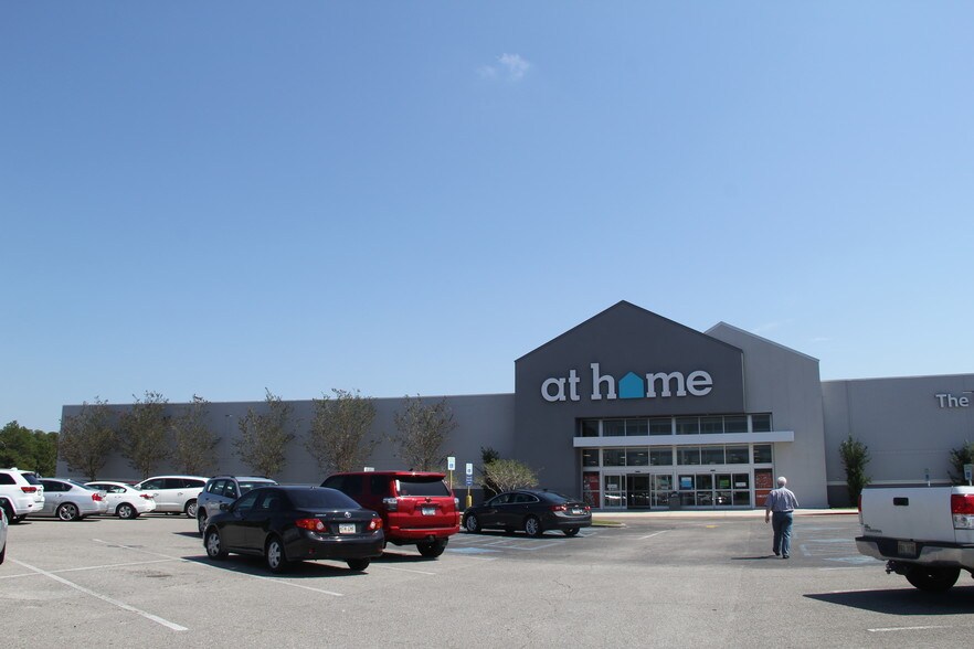 150 Northshore Blvd, Slidell, LA à louer - Photo du bâtiment - Image 3 de 4