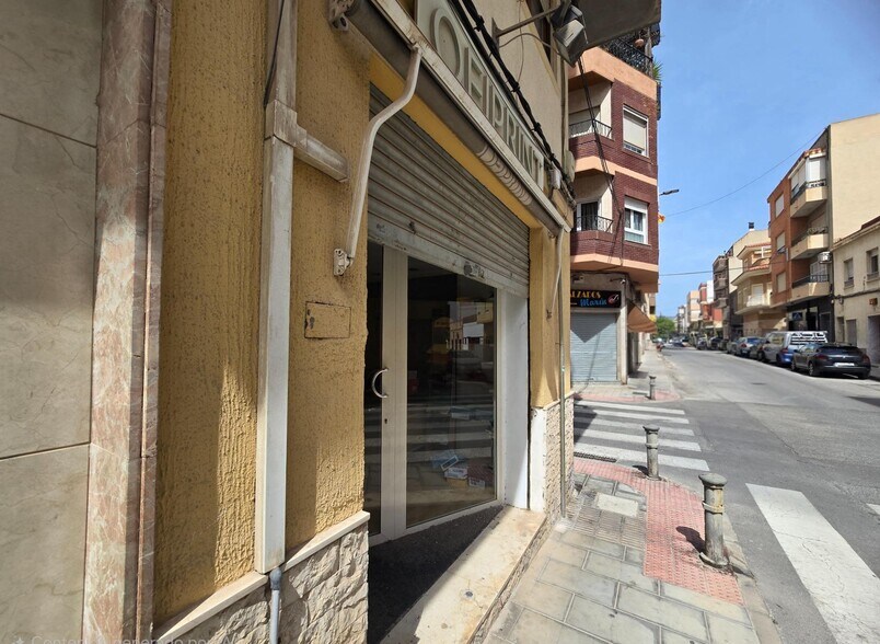 Retail in Elda for sale - Building Photo - Image 2 of 15