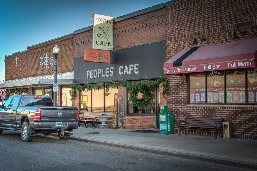 118 Main St S, Cambridge, MN for sale - Primary Photo - Image 1 of 29