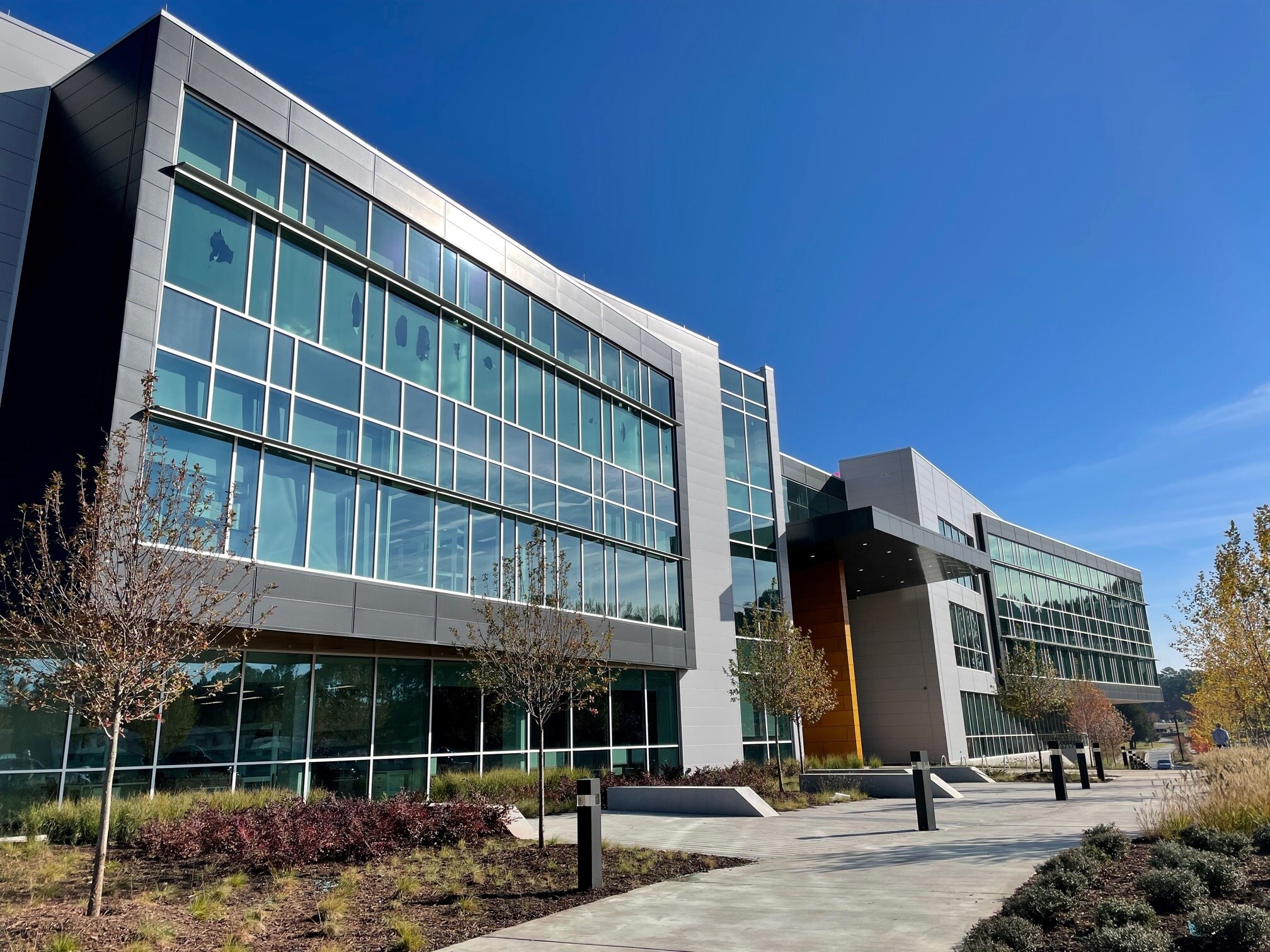 8 Davis Dr, Durham, NC for sale Building Photo- Image 1 of 1