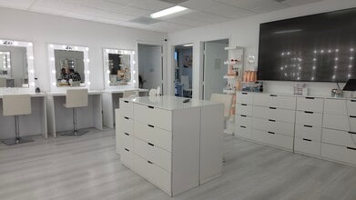 22 W 35th St, National City, CA for lease Interior Photo- Image 2 of 4