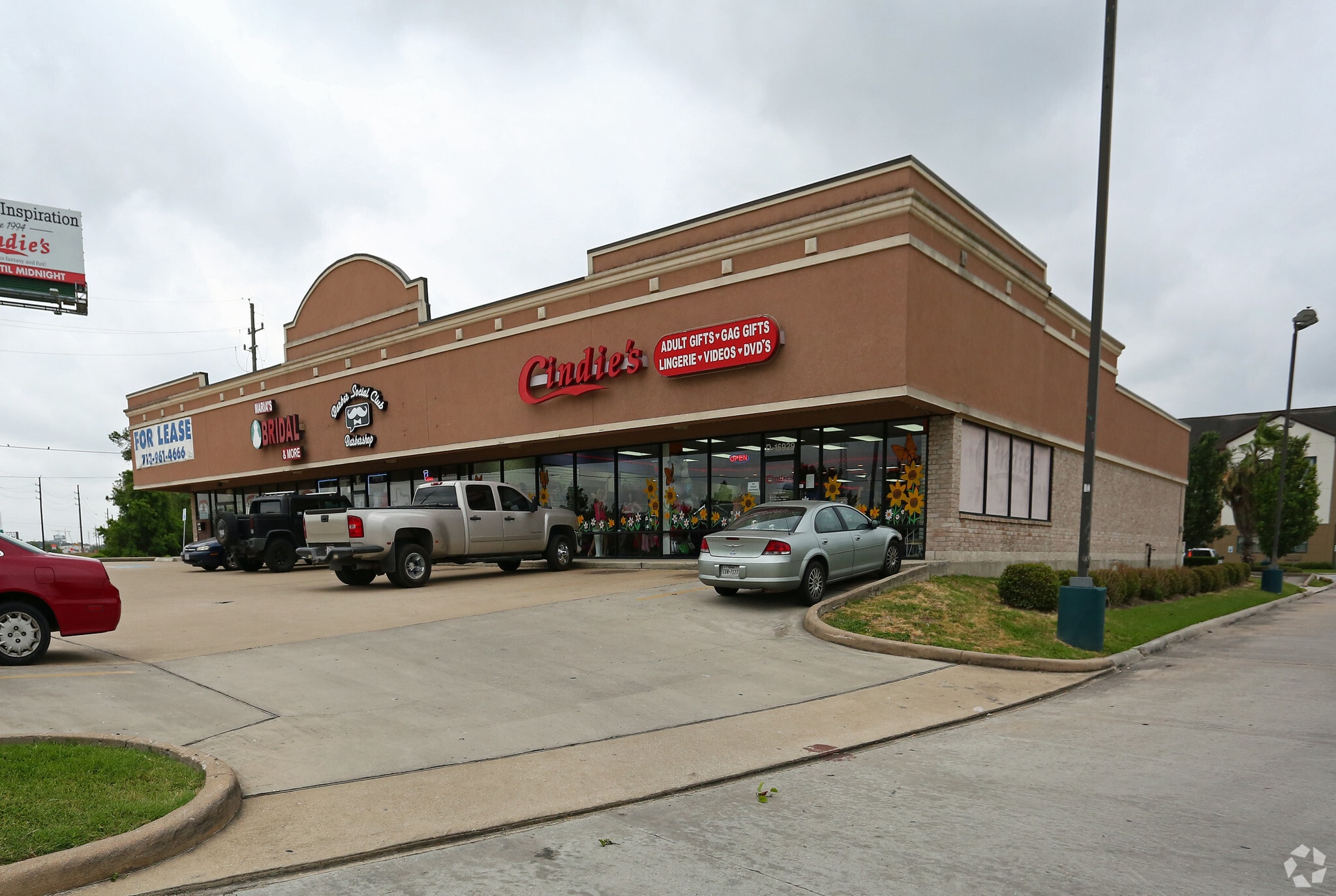 16929 Tomball Pky, Houston, TX for lease Primary Photo- Image 1 of 10