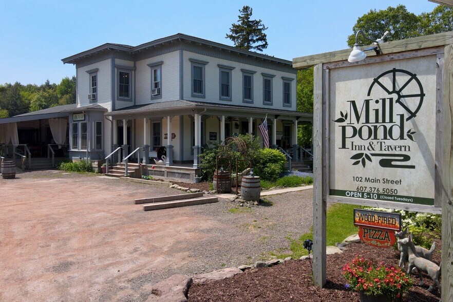 102 Main St, Jefferson, NY à vendre - Photo du bâtiment - Image 3 de 58