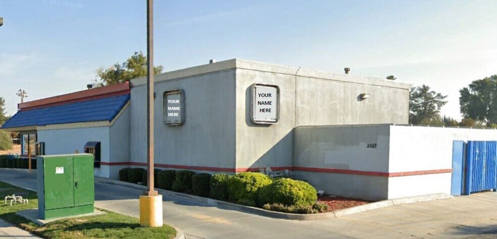 2567 S Clovis Ave, Fresno, CA à louer - Photo du bâtiment - Image 2 de 4