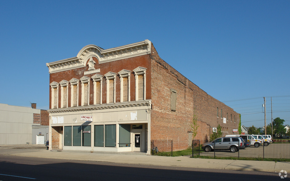 1311 SW Adams St, Peoria, IL à vendre - Photo principale - Image 1 de 1