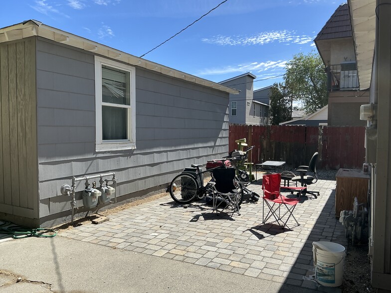 468 Capitol Hill Ave, Reno, NV for sale - Building Photo - Image 3 of 18