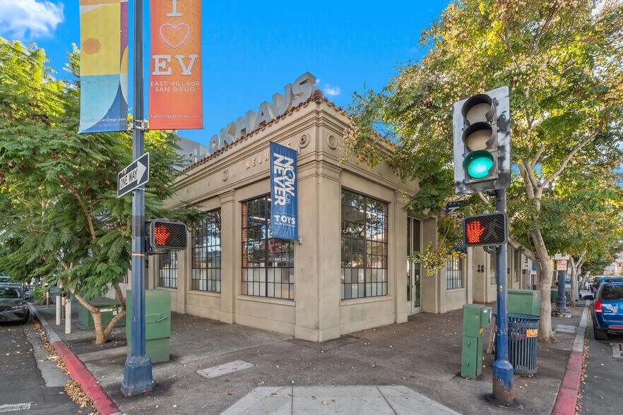 1025-1045 F St, San Diego, CA à louer - Photo du bâtiment - Image 3 de 14