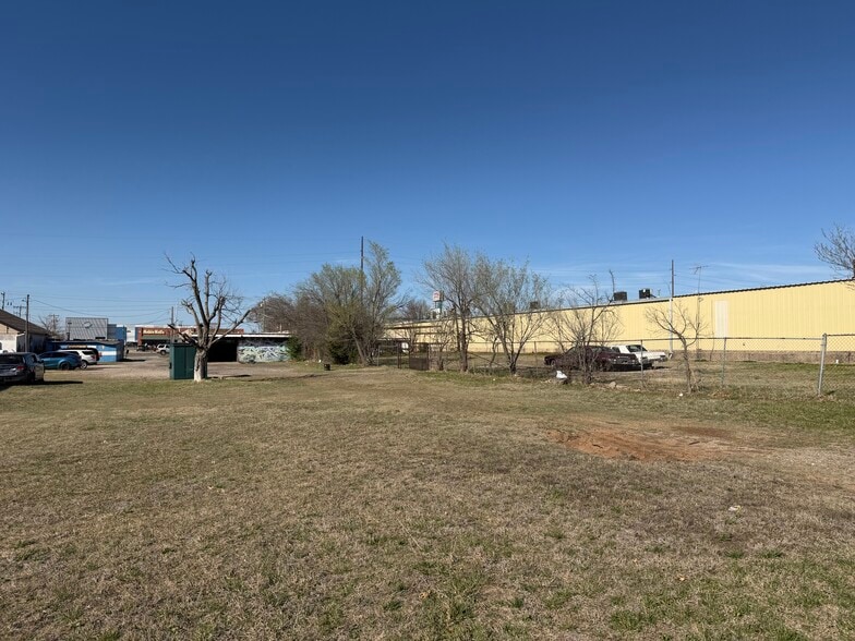 6212-6216 SE 15th St, Oklahoma City, OK for sale - Building Photo - Image 3 of 9