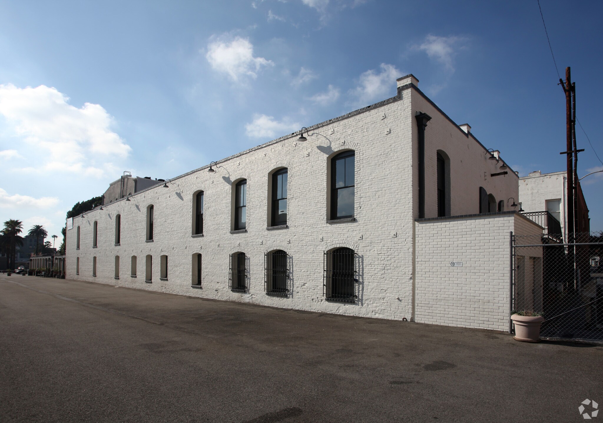 101 E Green St, Pasadena, CA à louer Photo principale- Image 1 de 15