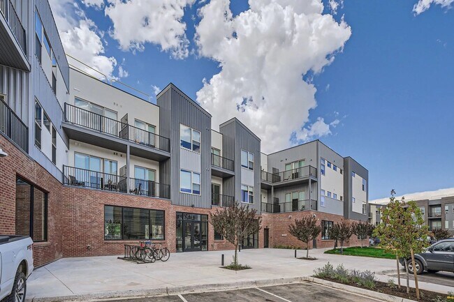 More details for 920 Highway 133, Carbondale, CO - Multifamily for Sale