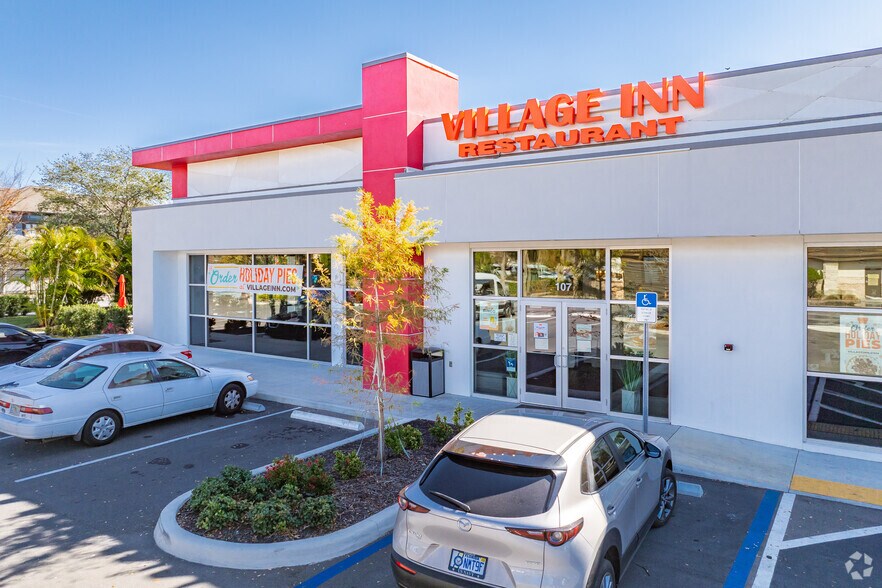 2659 Roosevelt Blvd, Clearwater, FL à louer - Photo du bâtiment - Image 3 de 5