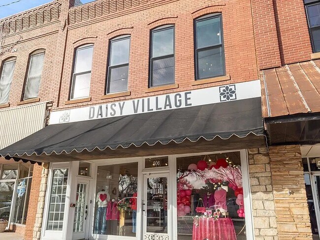 Plus de détails pour 506 Flynn St, Alva, OK - Commerce de détail à vendre