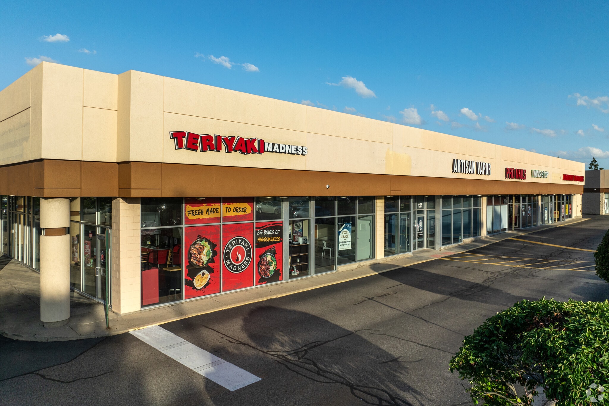 6409 Grand Ave, Gurnee, IL for lease Primary Photo- Image 1 of 10